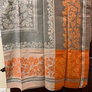 William Sonoma Jacquard Fall Tablecloth 126”x70” plus 8 napkins 20”x20”